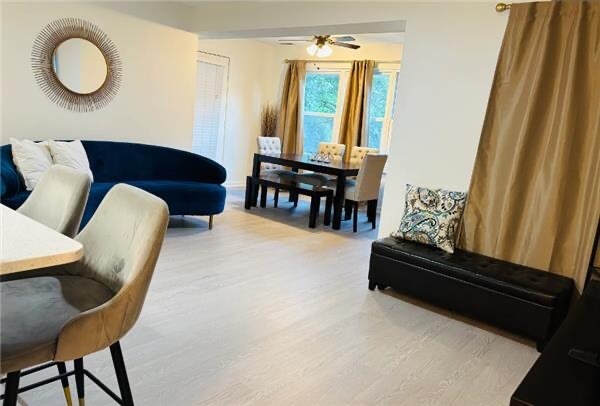 Foto del edificio - 2601 Camelback Ln