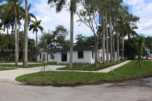 Foto del edificio - 250 SW 2nd Ave