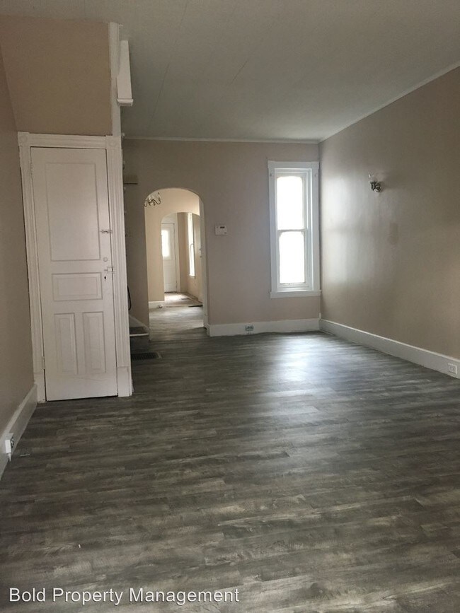 Foto del edificio - 4 br, 1 bath House - 337 Hollenbach Street