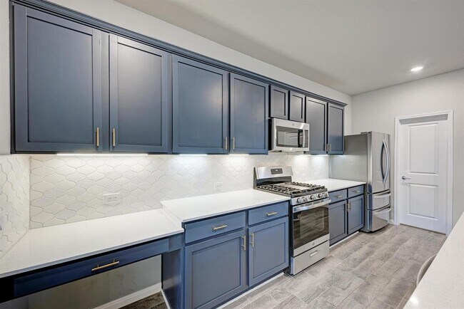 Building Photo - 5408a Baythorne Dr