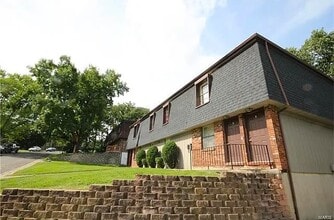 Building Photo - 1104 Arrowhead Dr