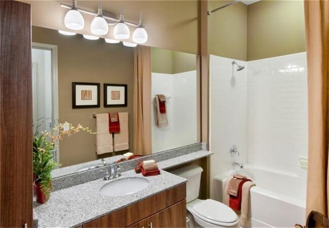 Building Photo - 3505 N Sam Houston Pky W