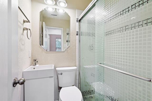 Building Photo - 8744 Iron Horse Dr
