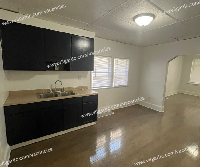 Foto del edificio - 4855 White Oak Ave