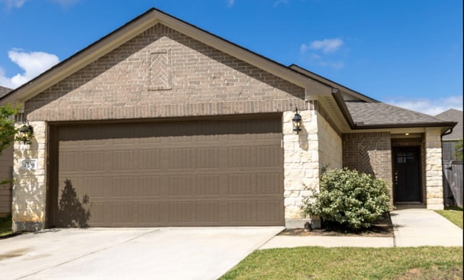Building Photo - 7155 Blue Oak Dr