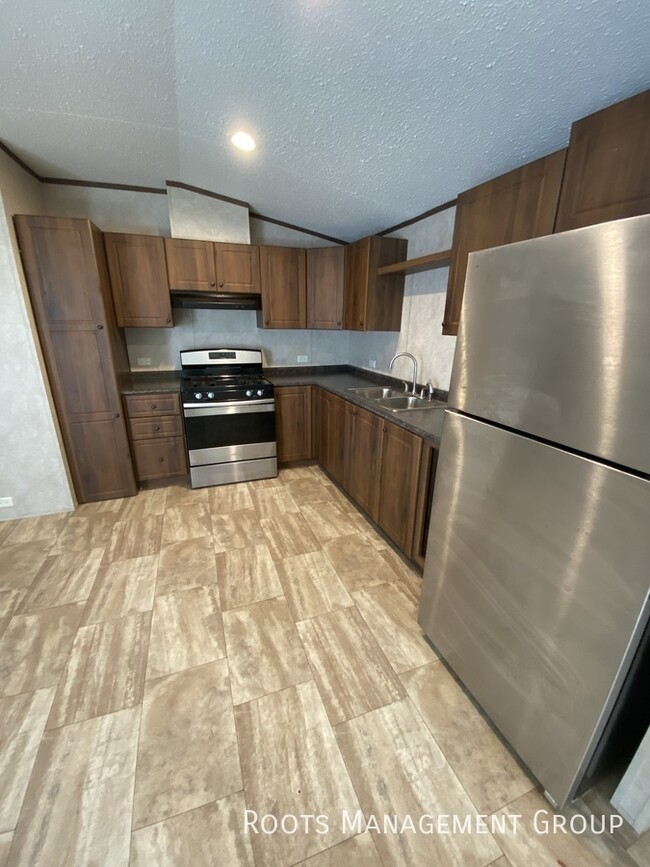 Building Photo - Home Available to Lease - Apply Today!