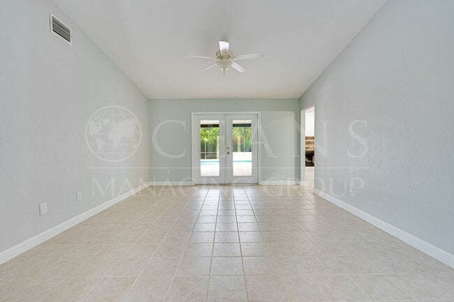 Photo - Executive Coastal Retreat | Four-Bedroom P... House