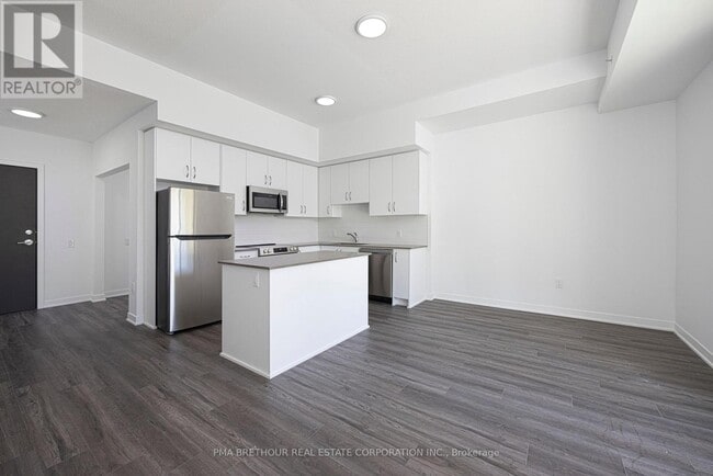 Building Photo - 385 Arctic Red Dr