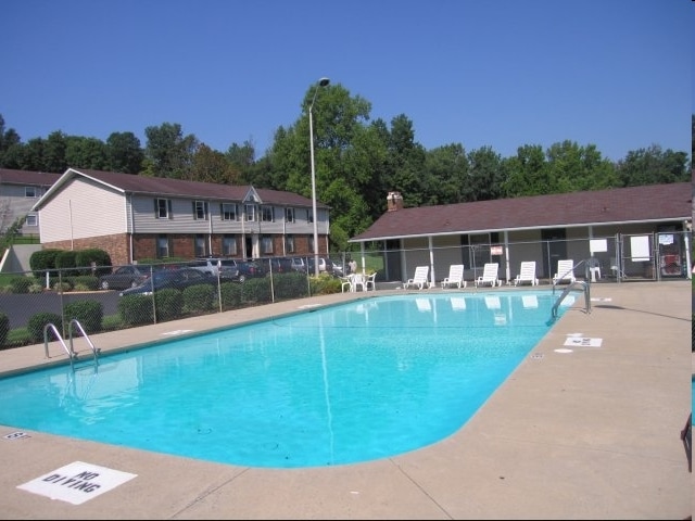 Pool - The Highlands Apartments