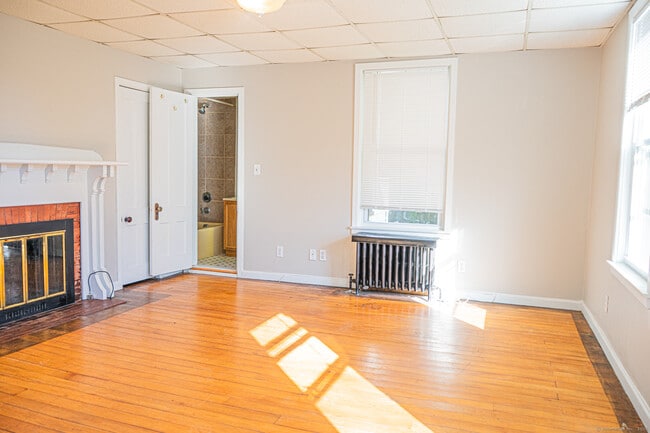Building Photo - 51 Cedar St