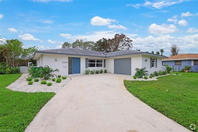 Building Photo - 3511 Santiago Way