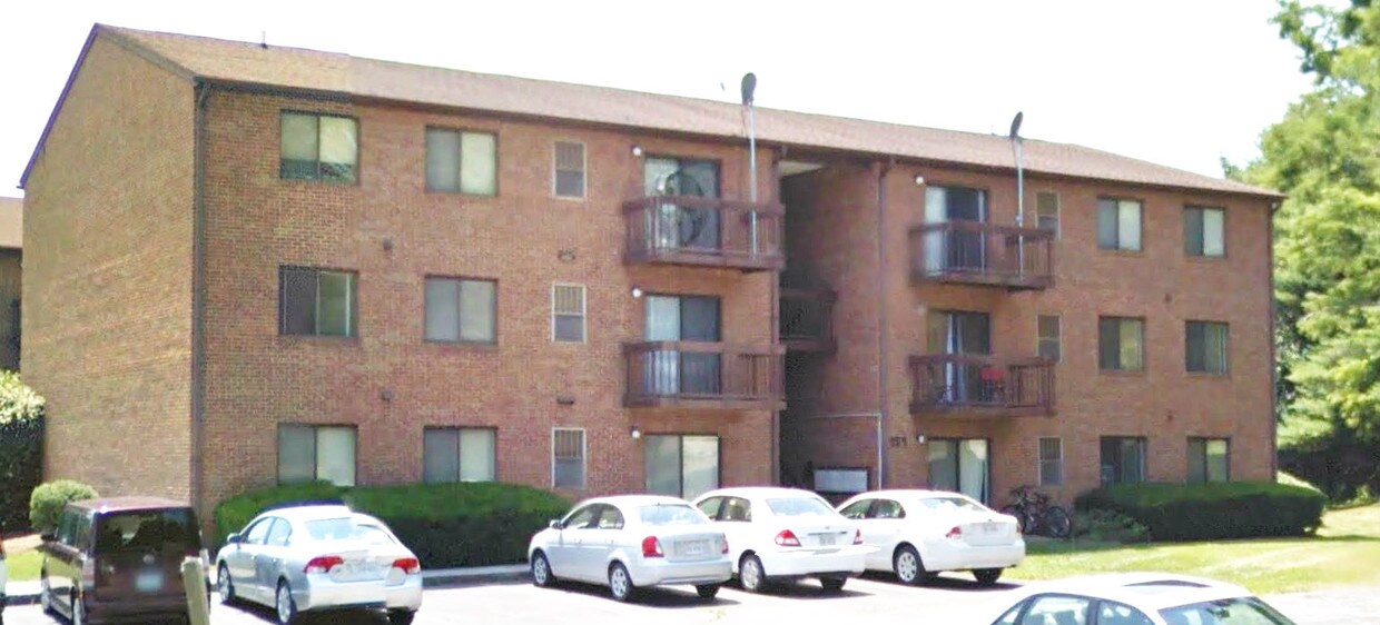 Foto principal - 909 Montgomery St
