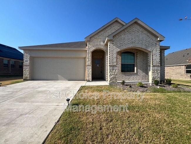 Building Photo - 2557 Goodrich Rd