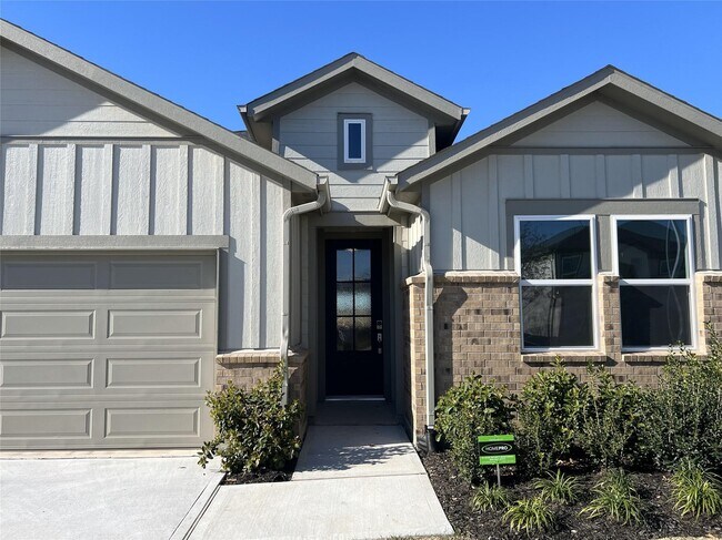 Foto del edificio - 21835 Redwood Blf Trl