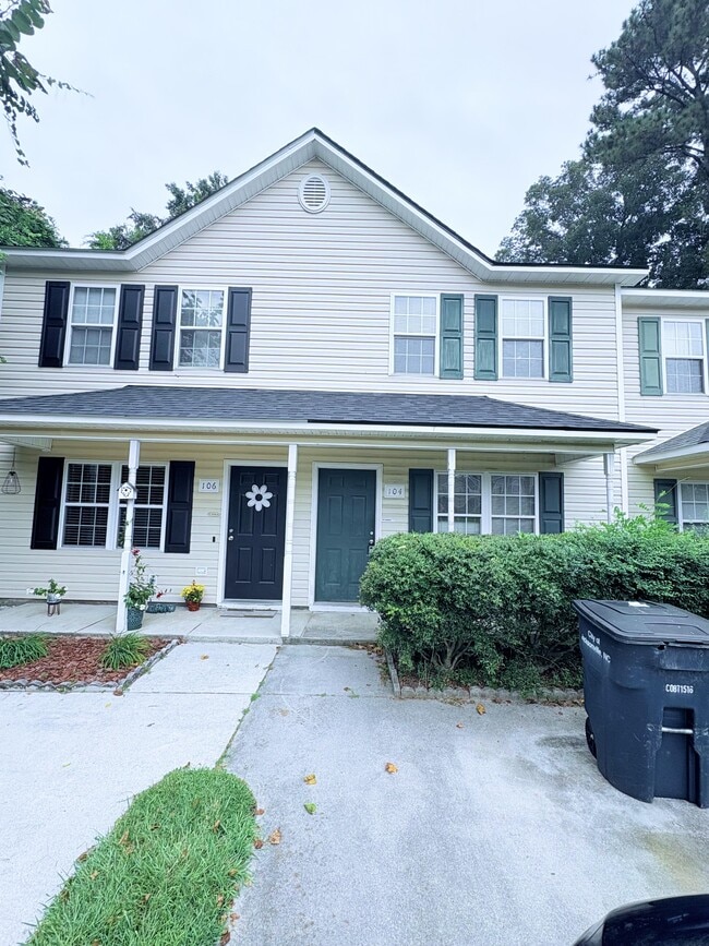 Building Photo - 104 Pisgah Ct