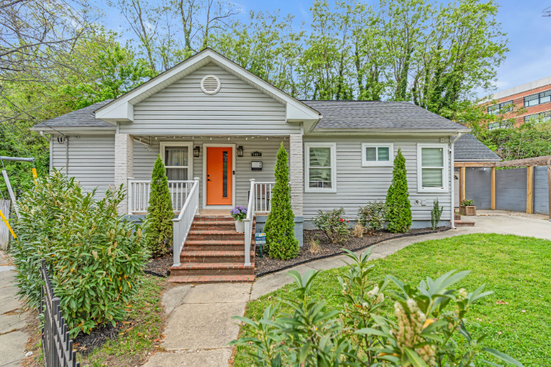 Primary Photo - 2407 Pomeroy Rd SE