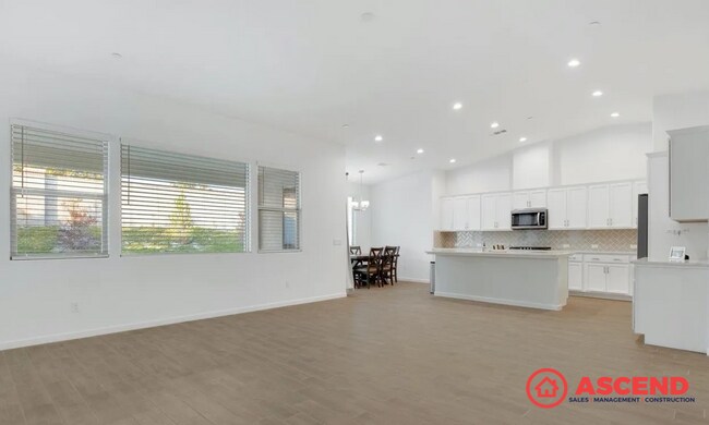 Building Photo - Beautiful 3-Bedroom Home in HOA Community with Pool & Full Appliances!