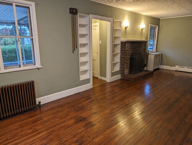 Foto del edificio - Spacious 4 Bed 2.5 Bath Home