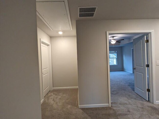 Building Photo - 241 Clark Lake Ln