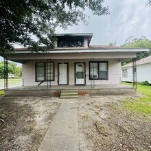 Building Photo - 1311 Dequeen Blvd