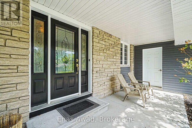 Photo du bâtiment - 5441 W River Dr