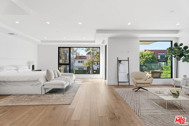 Foto del edificio - 725 Croft Ave