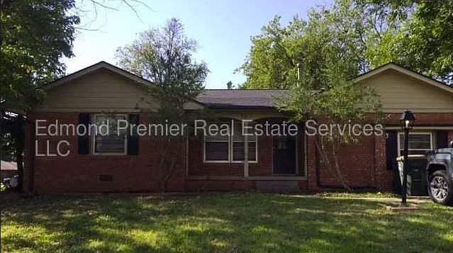 Primary Photo - Now Available, 1/2 off 1st months rent if ...