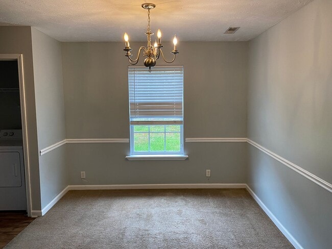 Foto del edificio - Great Home in Lake Forest! Coming Soon!
