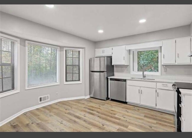 Building Photo - 338 Bradley Woods Ct NW