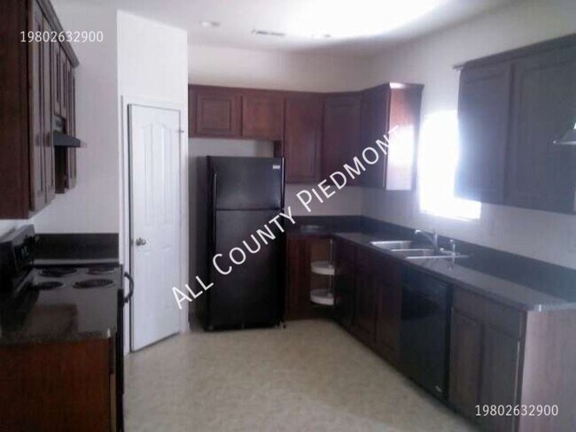 Building Photo - 12903 Russborough Ct