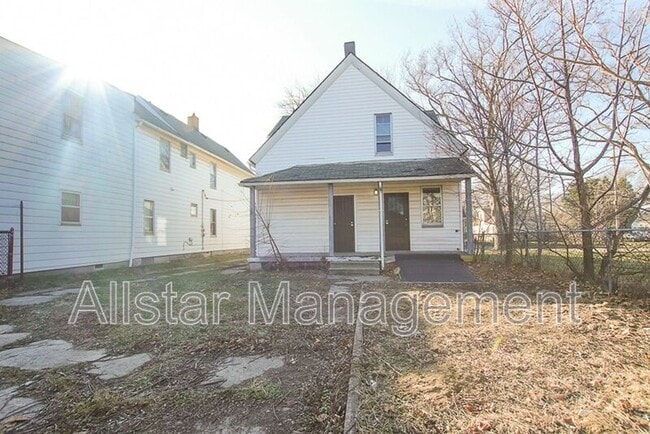 Building Photo - 1101 E 66th St