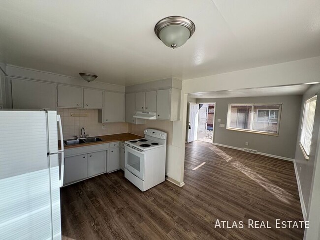 Photo - 4580 Everett Ct Apartment