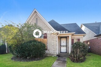 Building Photo - 10085 Woodland Hills Dr