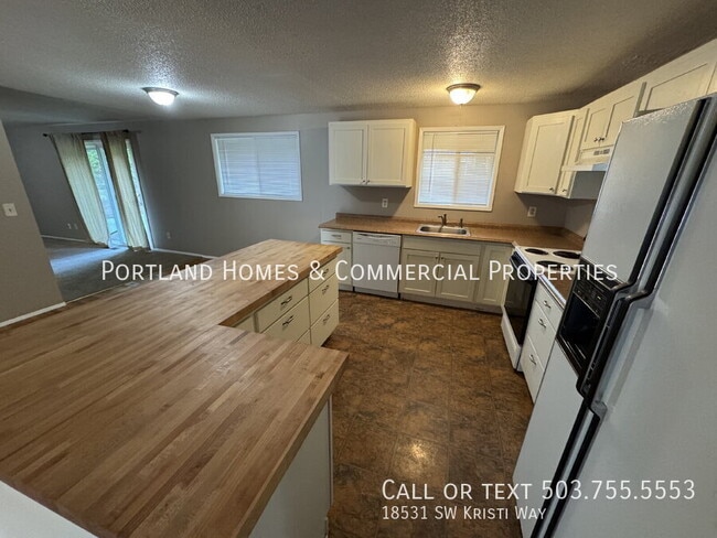 Photo - 18531 Kristi Way House