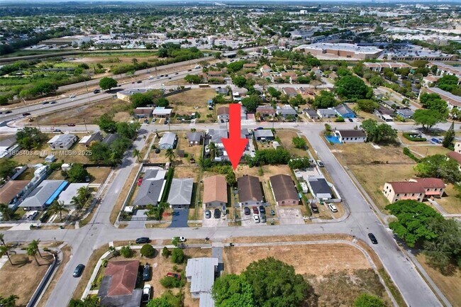 Foto del edificio - 11465 SW 215th St