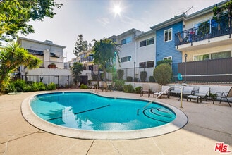 Building Photo - 5252 Coldwater Canyon Ave