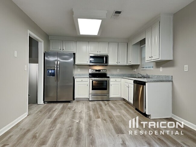 Building Photo - 699 Creek Stone Dr
