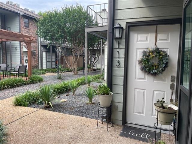 Foto principal - 3904 Rawlins St