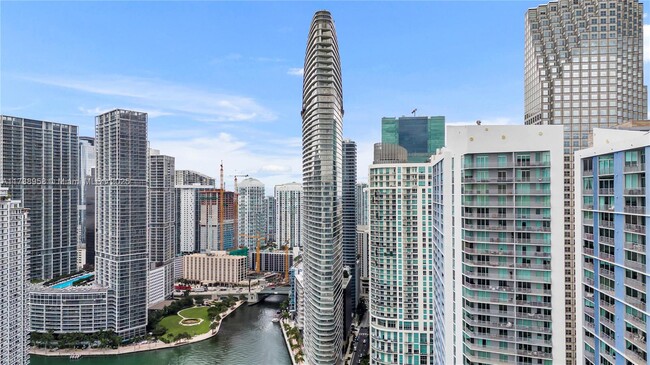 Foto del edificio - 300 Biscayne Blvd Way