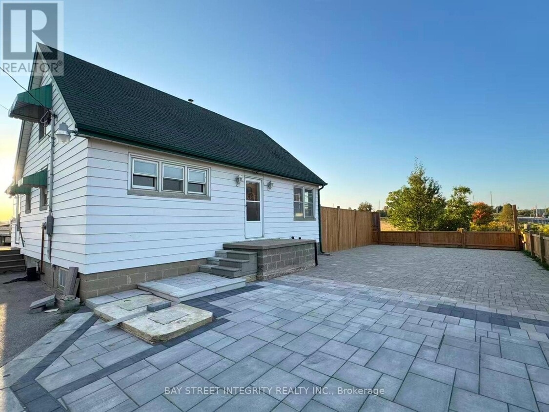 Photo principale - 12190 Warden Ave.