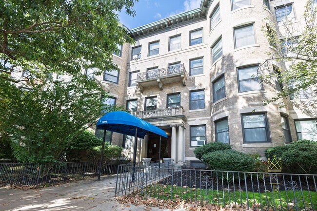 Foto del edificio - 1090 Beacon St