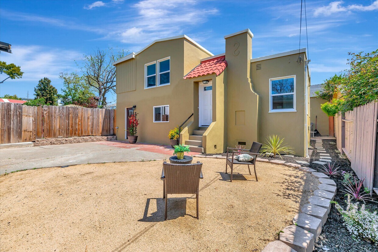 We have added a pergola since this photo was taken - 5284 Belvedere St