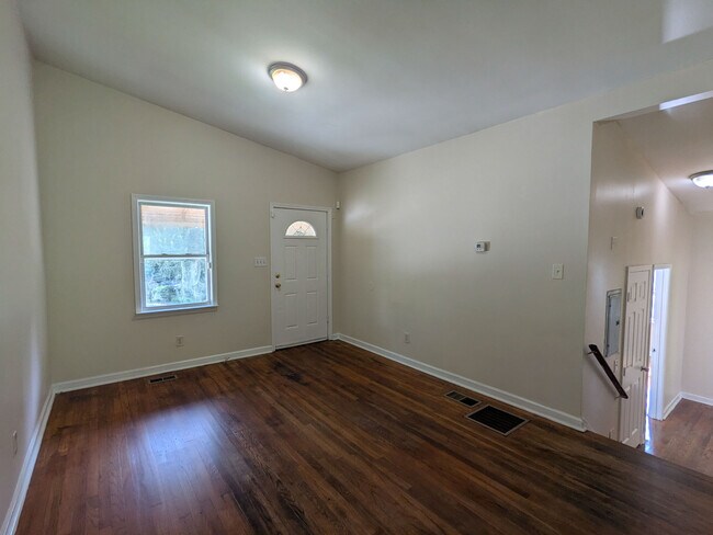 Building Photo - 1615 Abner Terrace NW