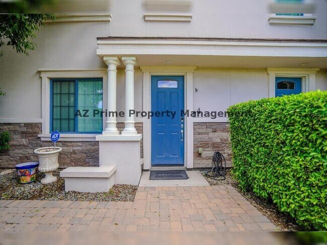 Building Photo - 4438 N 27th St