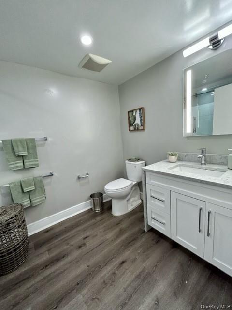 Building Photo - 100 Glen St