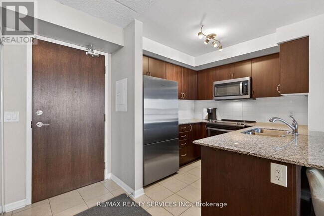 Building Photo - 50 Via Rosedale
