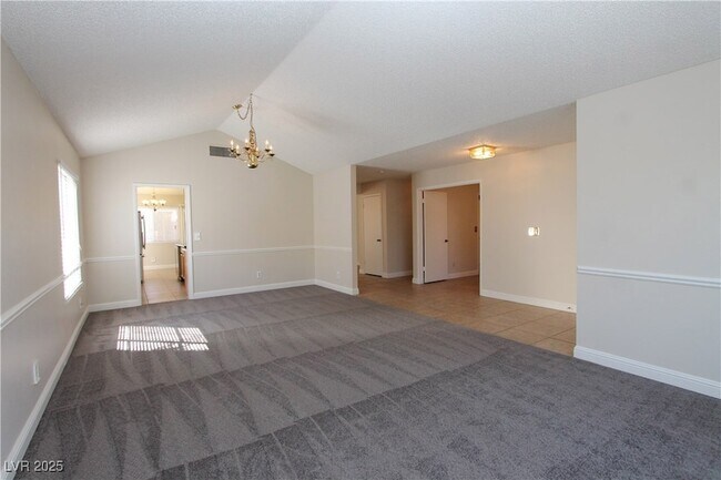 Building Photo - 6605 Vicuna Dr