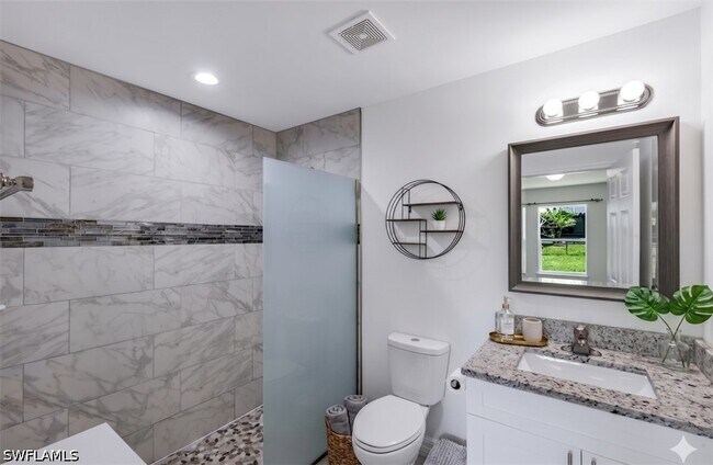 Foto del edificio - 626 NW 2nd Ln