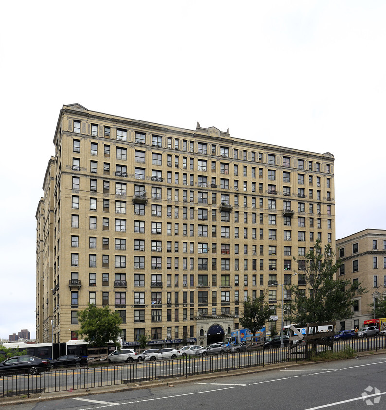 Apartments On Grand Concourse