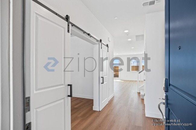 Foto del edificio - 356 Gold Coast Rd